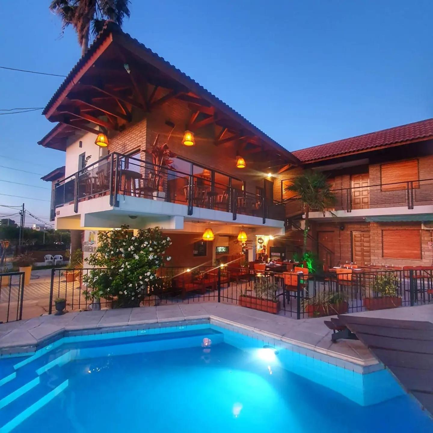 Hotel Carlos Paz Villa Carlos Paz Extérieur photo