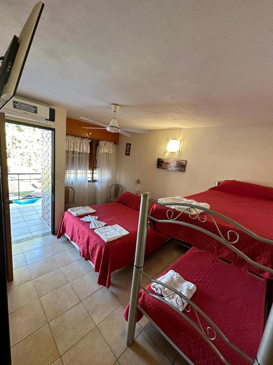 Hotel Carlos Paz Villa Carlos Paz Extérieur photo
