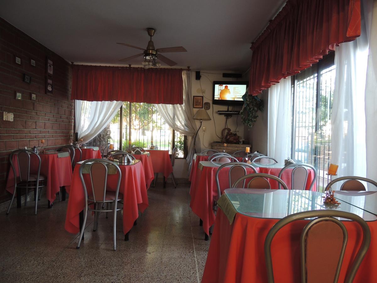 Hotel Carlos Paz Villa Carlos Paz Extérieur photo