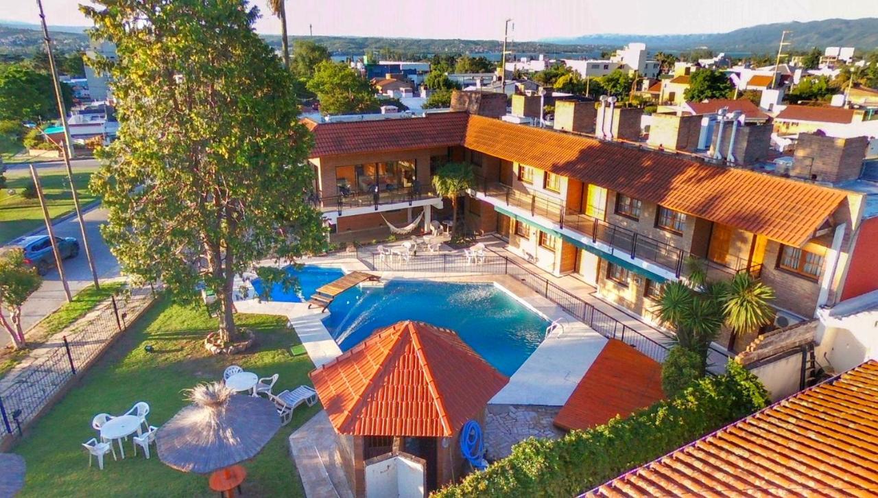 Hotel Carlos Paz Villa Carlos Paz Extérieur photo